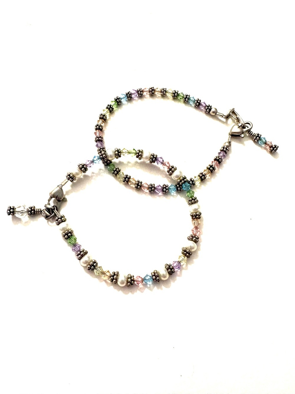 FASHION JEWELRY A Set of Two Boho Beaded Bracelets, multi color